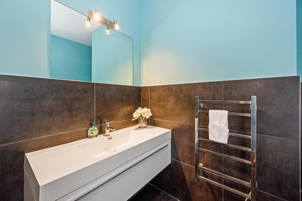 Springfield Rise Lodge - Rotorua Holiday Home エクステリア 写真